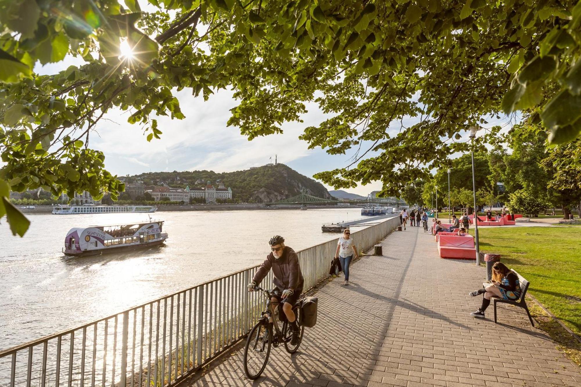 Verno House Budapest, Vignette Collection By Ihg エクステリア 写真 The Rhine promenade